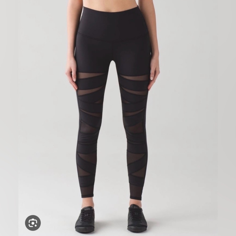 Lululemon Black Mesh Panel Leggings